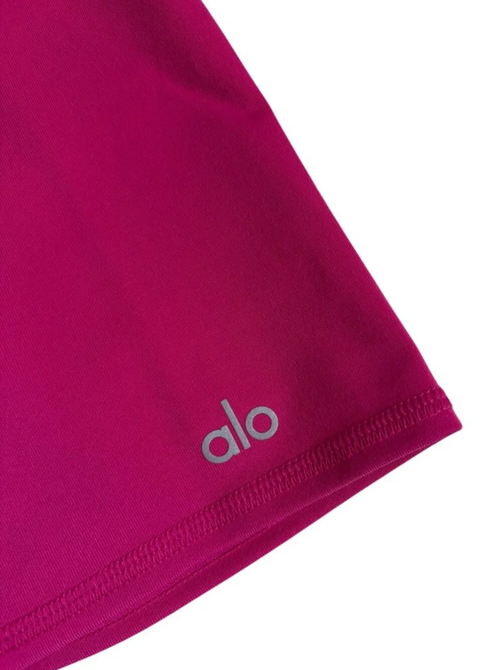 NWT Alo High-Waist Biker Short 7” (Magenta Crush) - Extra Small